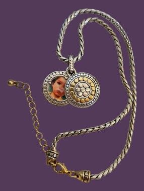 Vintage Silver Two-Tone Circular Photo Locket Necklace